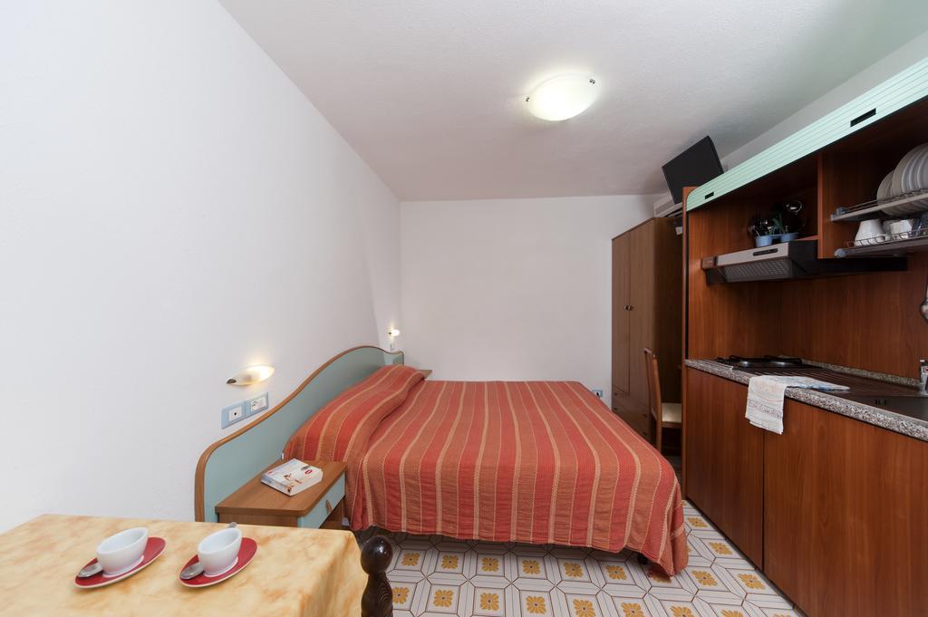 La Rotonda Sul Mare 3*