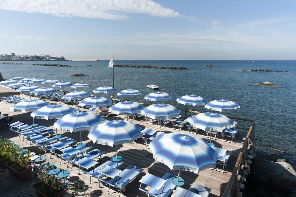 La Rotonda Sul Mare 3*